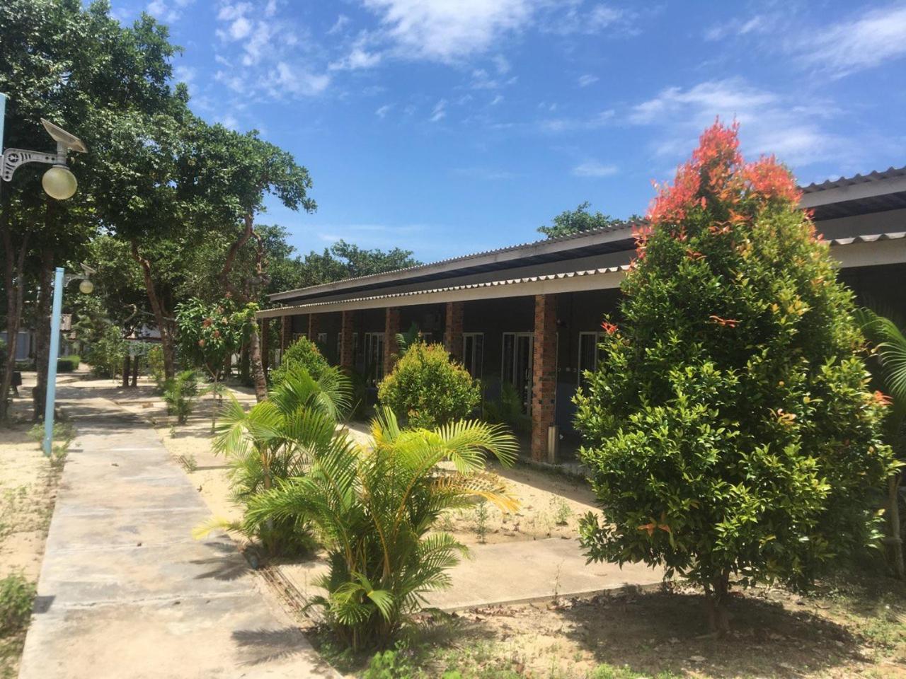Scarlet Sails Hostel Kaoh Touch Exterior photo
